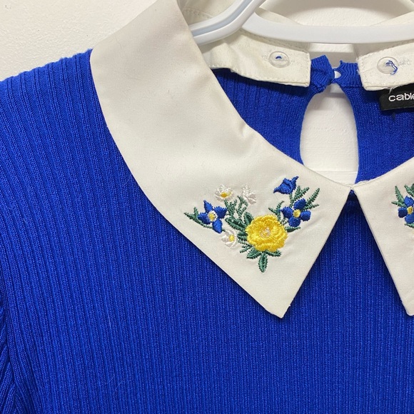 Sweater top with embroidered collar - Picture 2 of 5